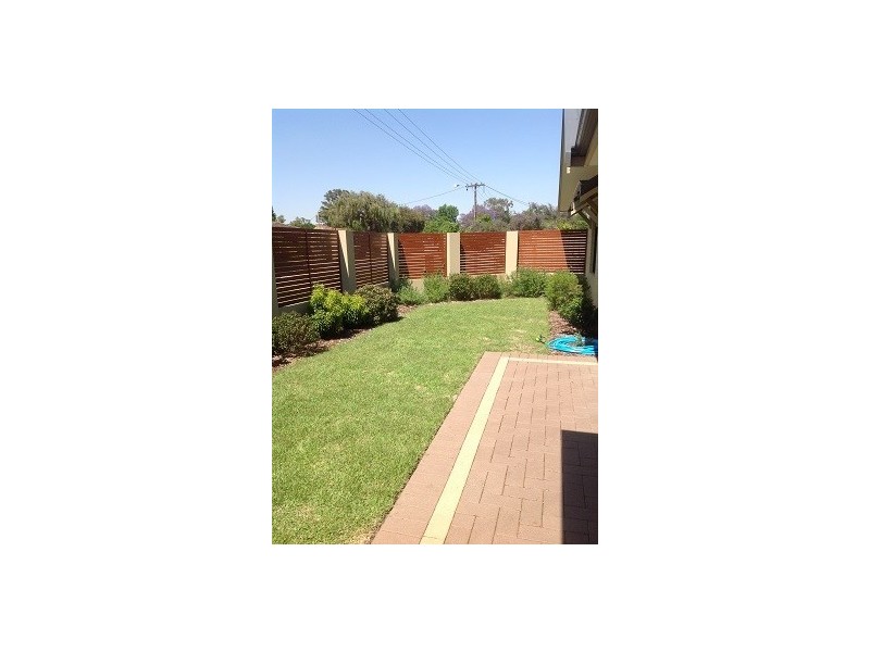 Unit 1/32 Rangeview Road, High Wycombe WA 6057