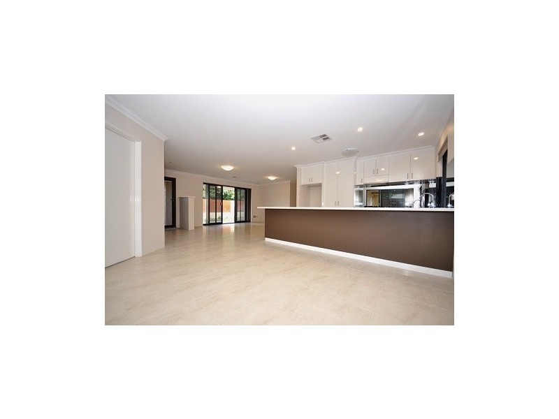 Unit 1/32 Rangeview Road, High Wycombe WA 6057