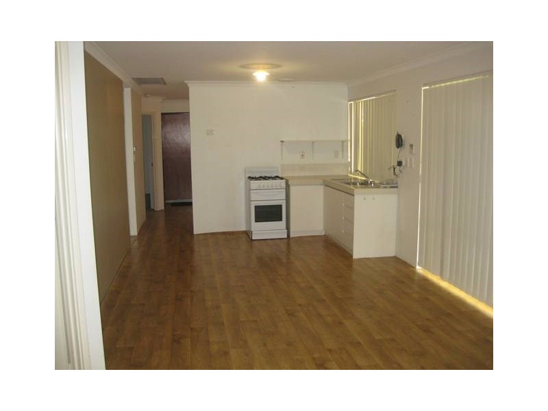 82 Bennett Street, Caversham WA 6055