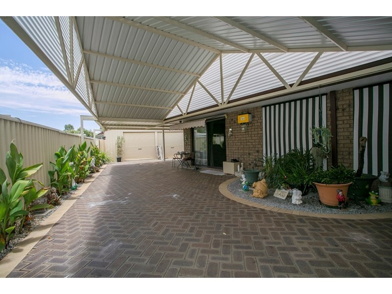 24 Tour Place, Middle Swan WA 6056