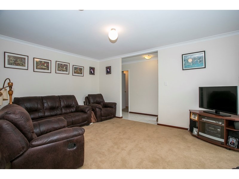 24 Tour Place, Middle Swan WA 6056