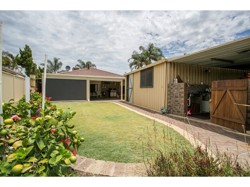 24 Tour Place, Middle Swan WA 6056