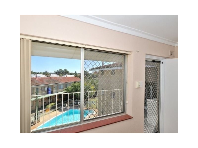 11/57 Tenth Avenue, Inglewood WA 6052