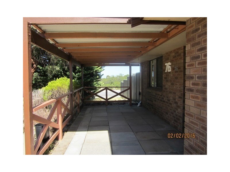 76 Blackadder Road, Swan View WA 6056