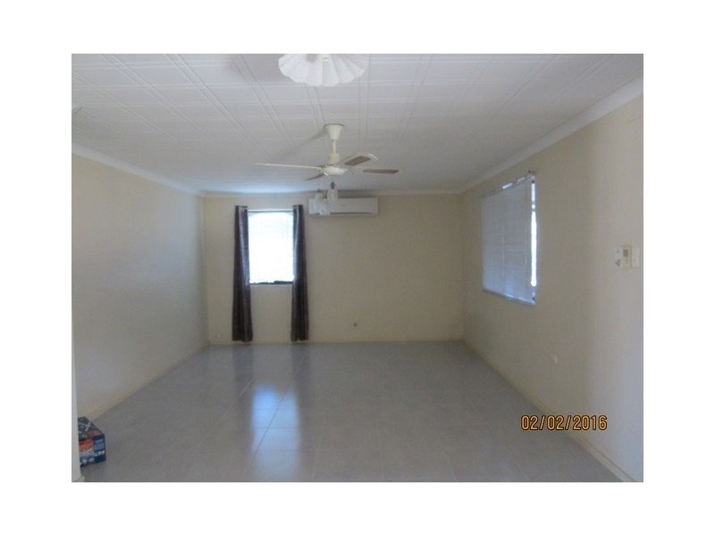 76 Blackadder Road, Swan View WA 6056