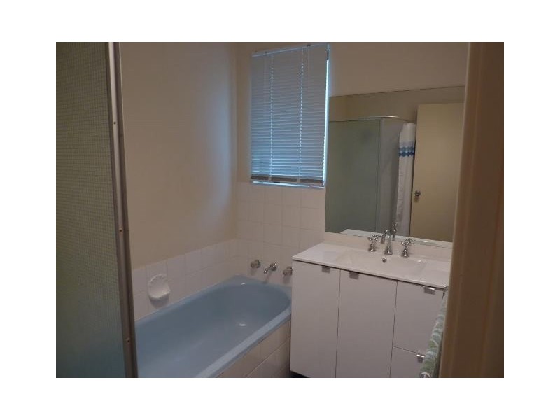 76 Blackadder Road, Swan View WA 6056