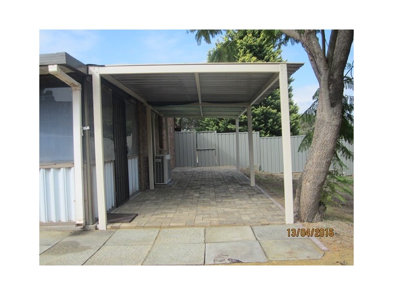 76 Blackadder Road, Swan View WA 6056