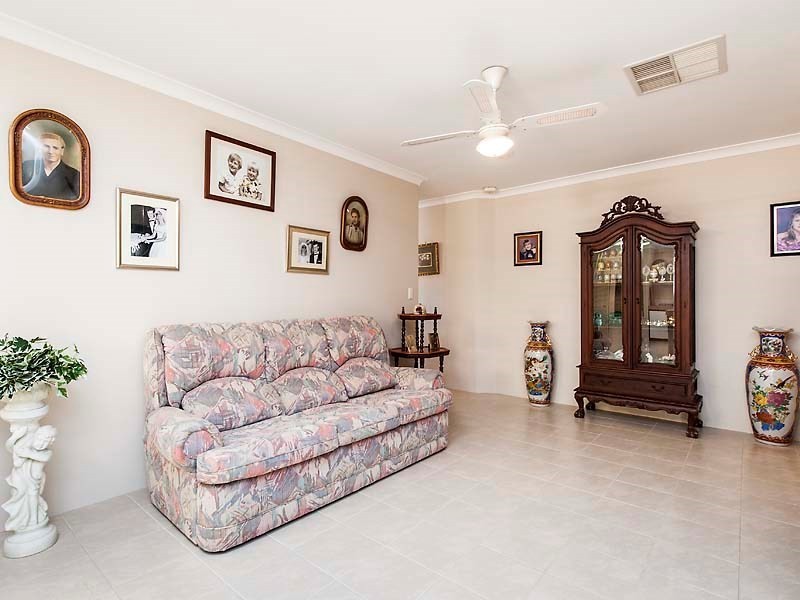 5 Eaglemont Drive, Swan View WA 6056