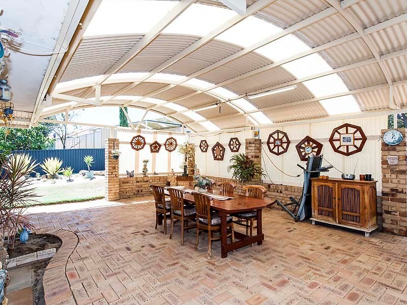 5 Eaglemont Drive, Swan View WA 6056