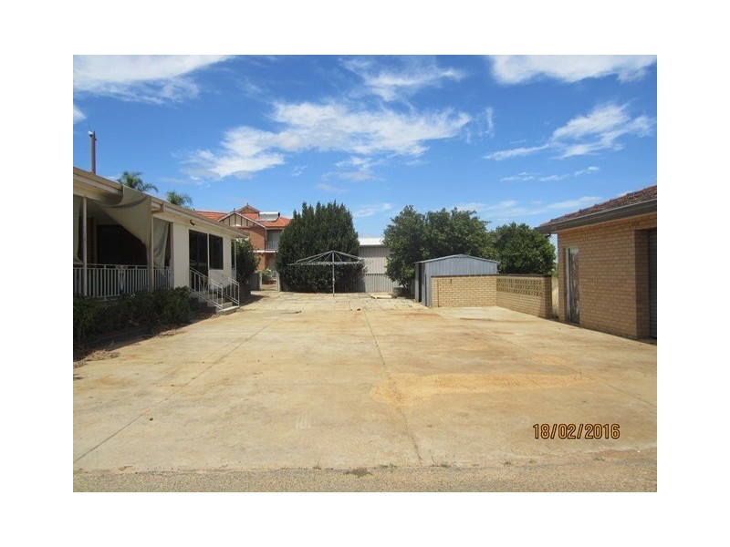 73 Campersic Road, Middle Swan WA 6056