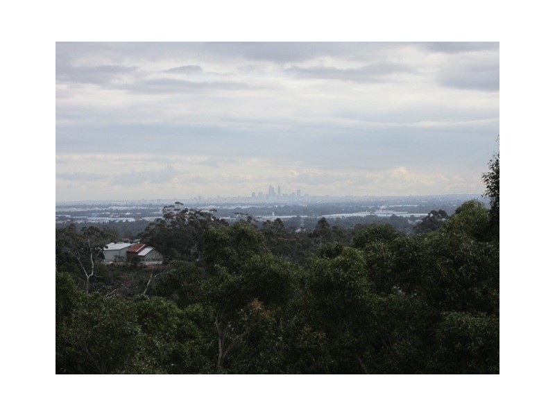 15 Boorabilla Way, Greenmount WA 6056