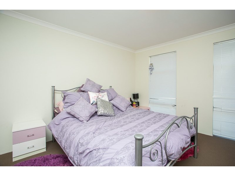 10/4 Melita Drive, Helena Valley WA 6056