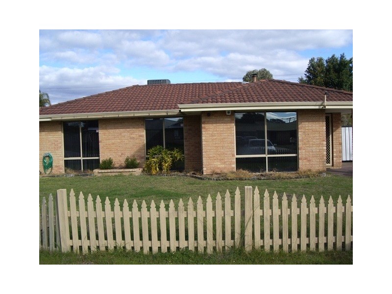 28 Blue Gum Place, Midvale WA 6056