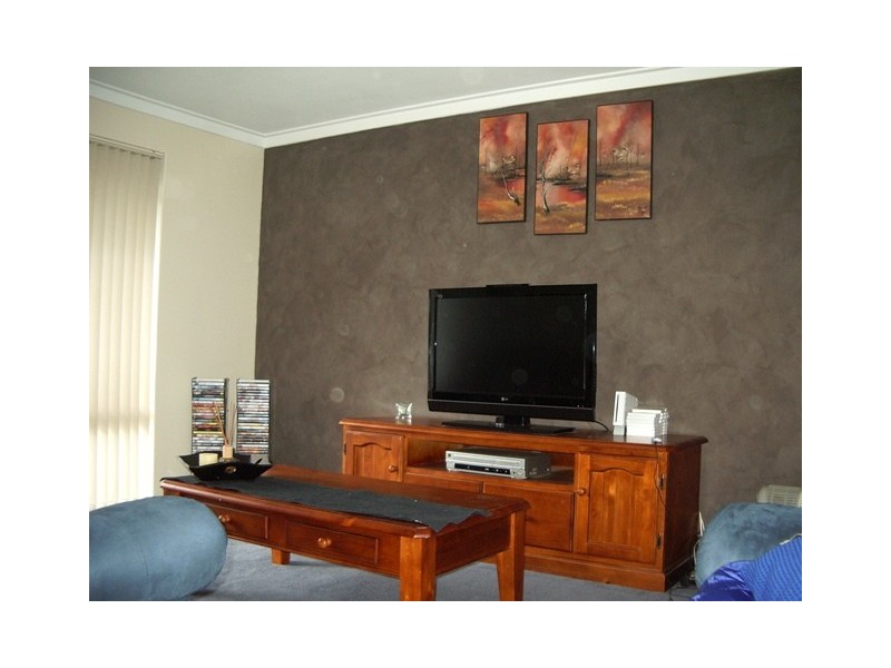 28 Blue Gum Place, Midvale WA 6056