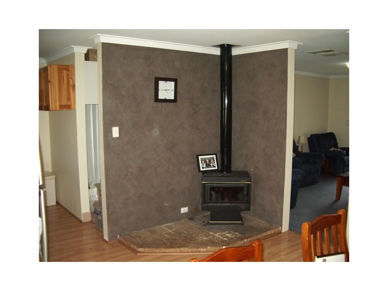 28 Blue Gum Place, Midvale WA 6056