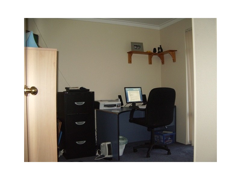 28 Blue Gum Place, Midvale WA 6056