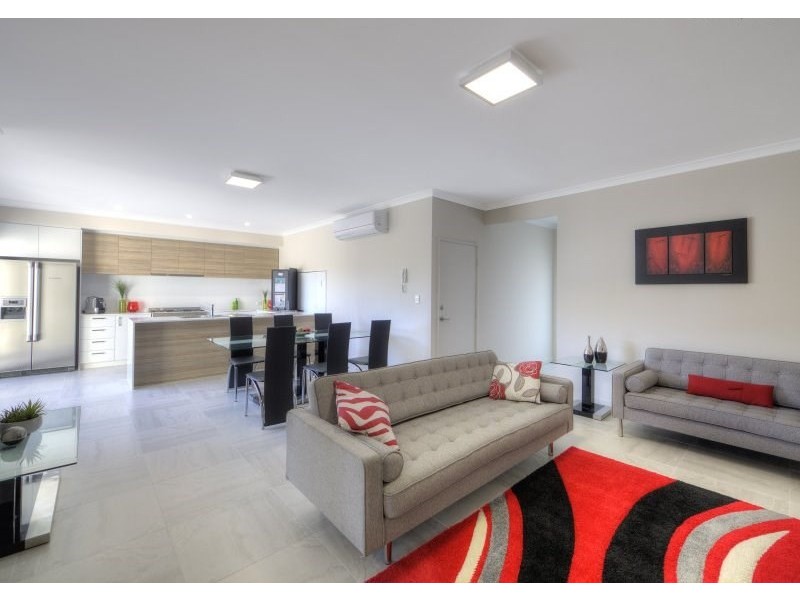 2, 75 Hartfield Road, Forrestfield WA 6058