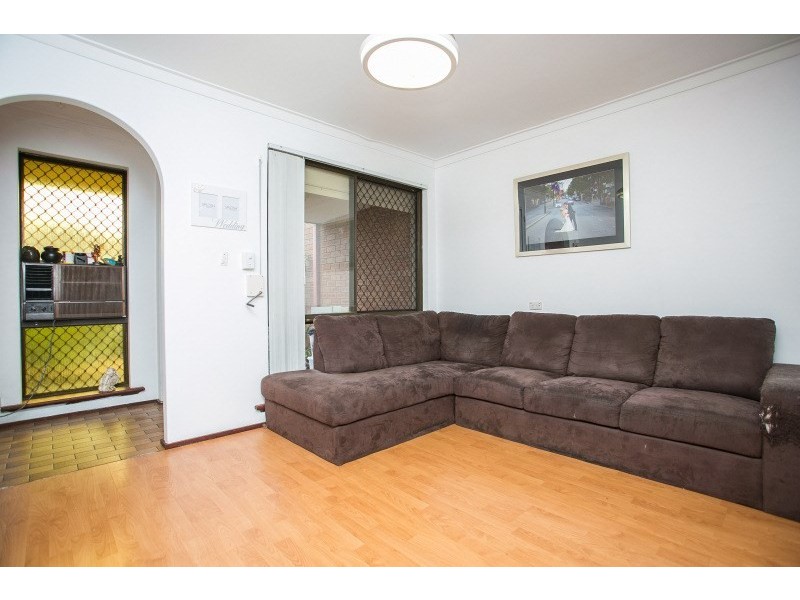 32, 70 Marlboro Road, Swan View WA 6056