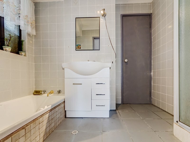 72 Patterson Drive, Middle Swan WA 6056