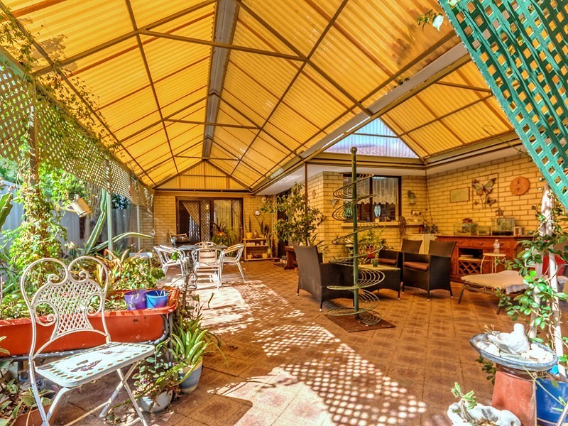 72 Patterson Drive, Middle Swan WA 6056