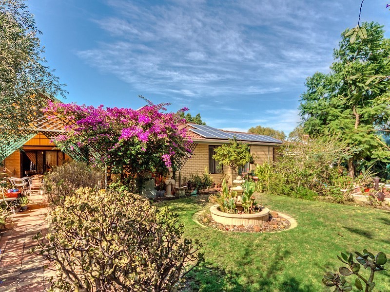 72 Patterson Drive, Middle Swan WA 6056