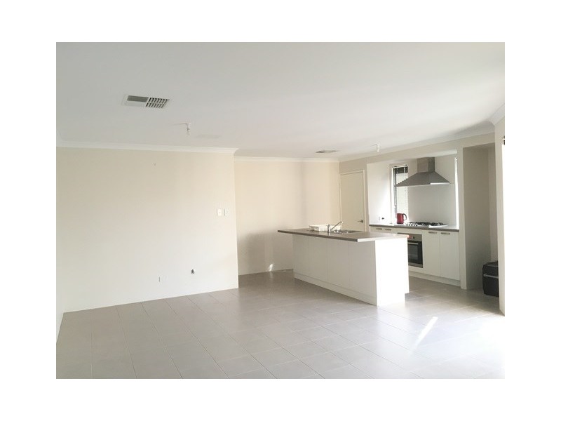 37 Summerville Blv, Caversham WA 6055