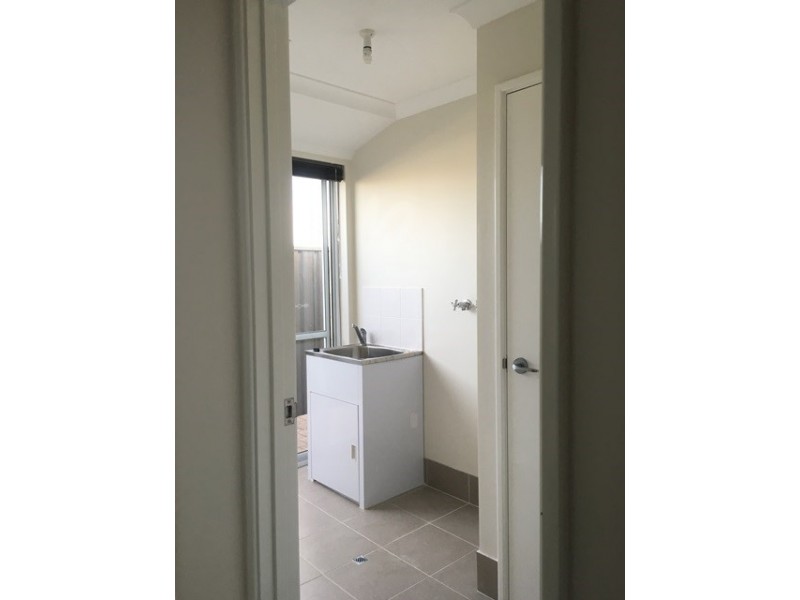 37 Summerville Blv, Caversham WA 6055