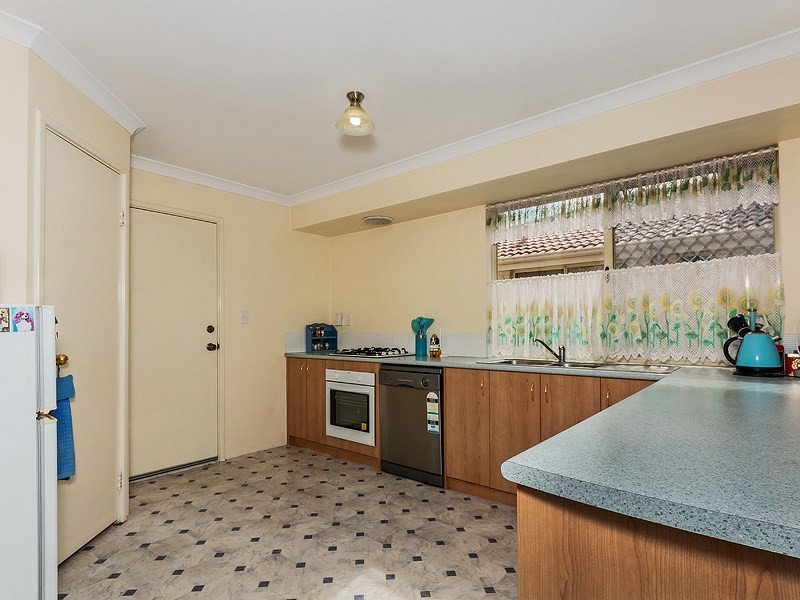 33 holywell Street, Middle Swan WA 6056
