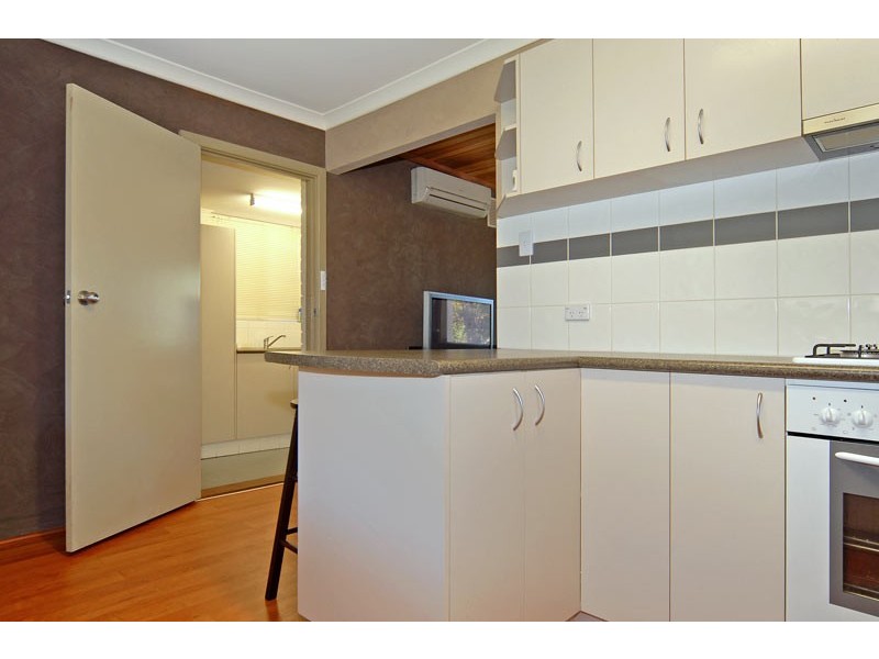 24 Balfour Road, Swan View WA 6056