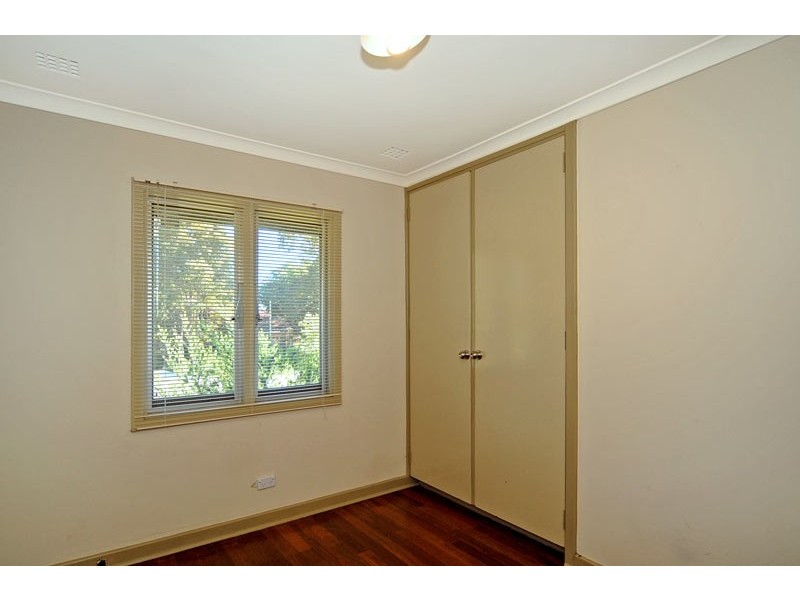 24 Balfour Road, Swan View WA 6056