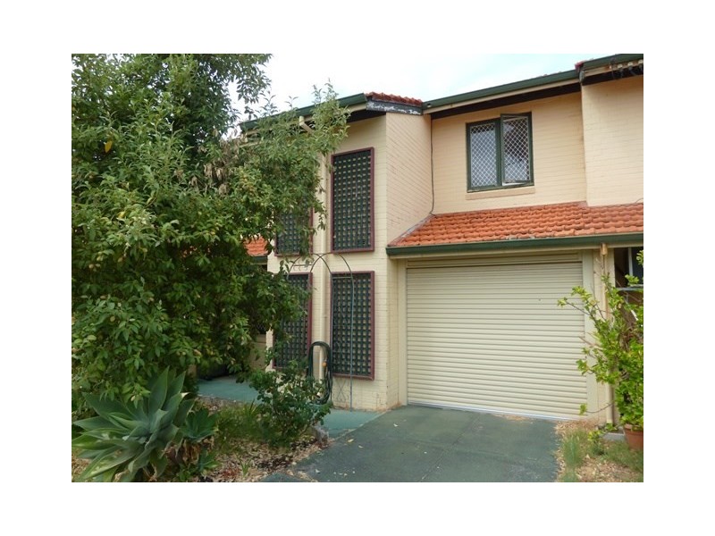 50 Scanlon Way, Lockridge WA 6054