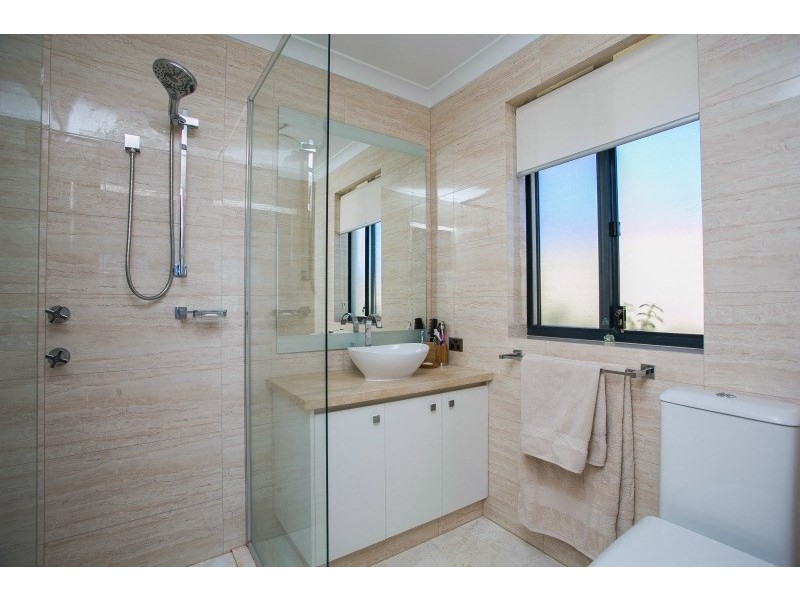 11 Leedon Drive, Ellenbrook WA 6069