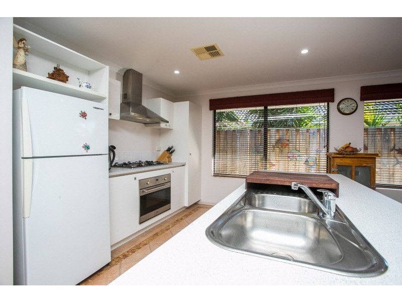 11 Leedon Drive, Ellenbrook WA 6069