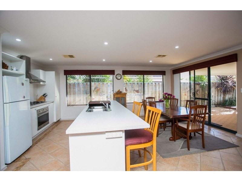 11 Leedon Drive, Ellenbrook WA 6069