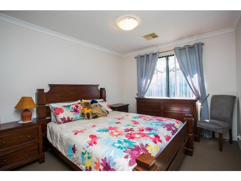 11 Leedon Drive, Ellenbrook WA 6069