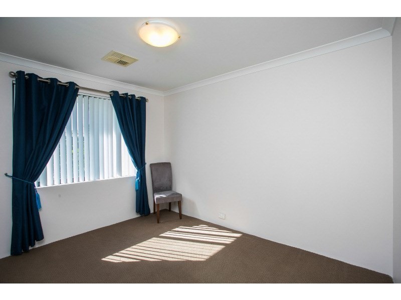 11 Leedon Drive, Ellenbrook WA 6069