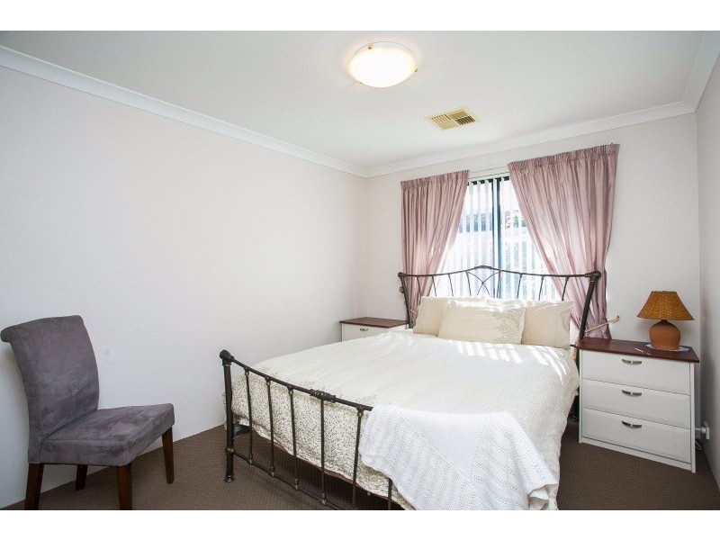 11 Leedon Drive, Ellenbrook WA 6069