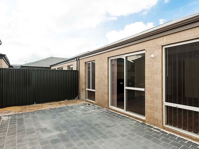 91 Waldeck Road, Caversham WA 6055