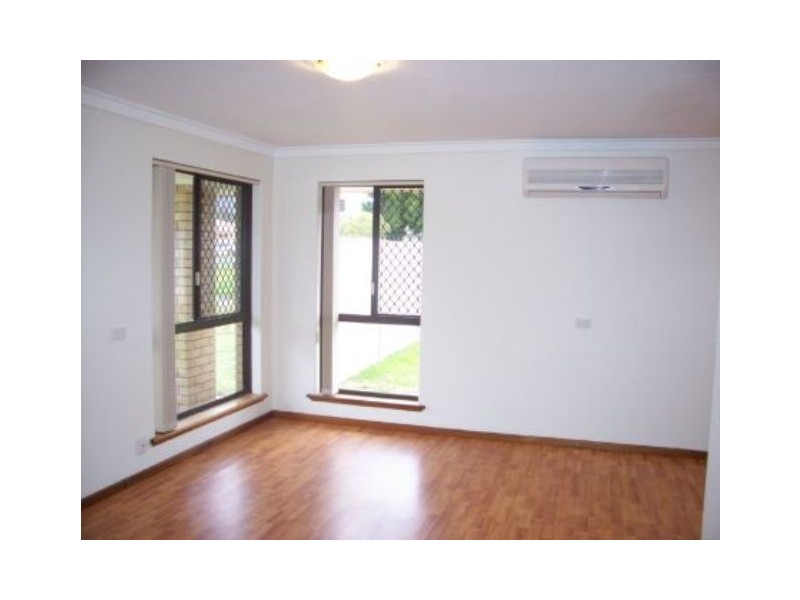 b/4 Markham Way, Swan View WA 6056