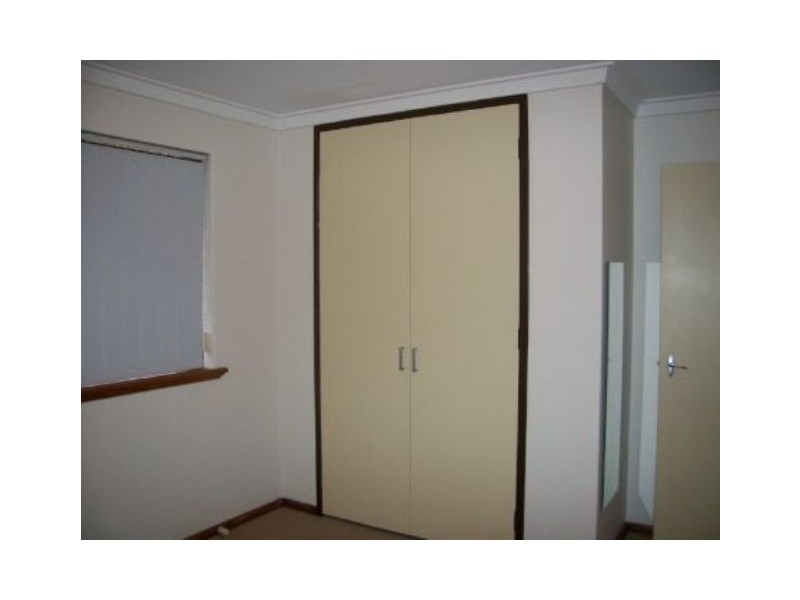 b/4 Markham Way, Swan View WA 6056