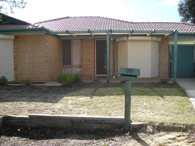 35 Lewis Jones Cross, Stratton WA 6056