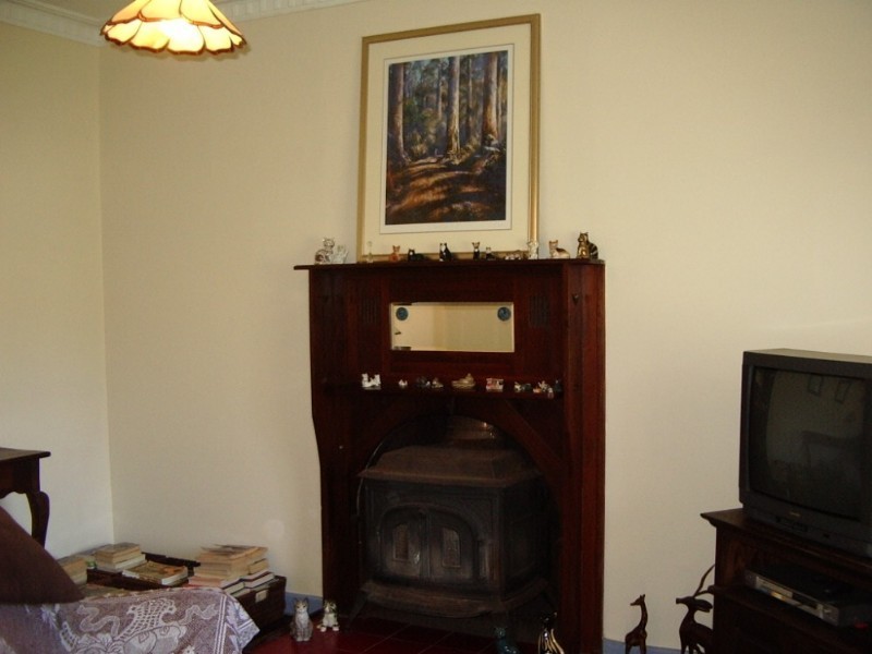 31 Cara Road, Greenmount WA 6056