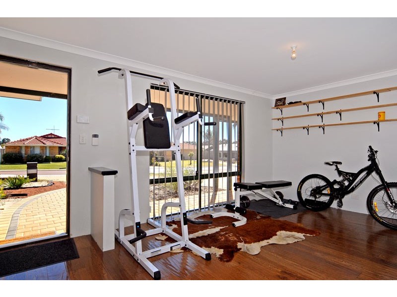 121 Dongara Circle, Jane Brook WA 6056