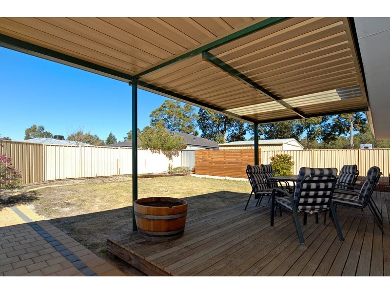 121 Dongara Circle, Jane Brook WA 6056