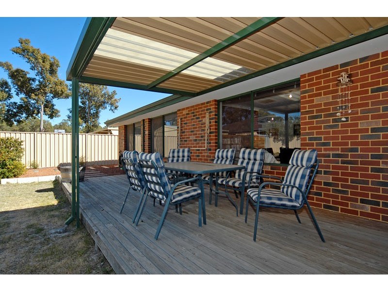 121 Dongara Circle, Jane Brook WA 6056