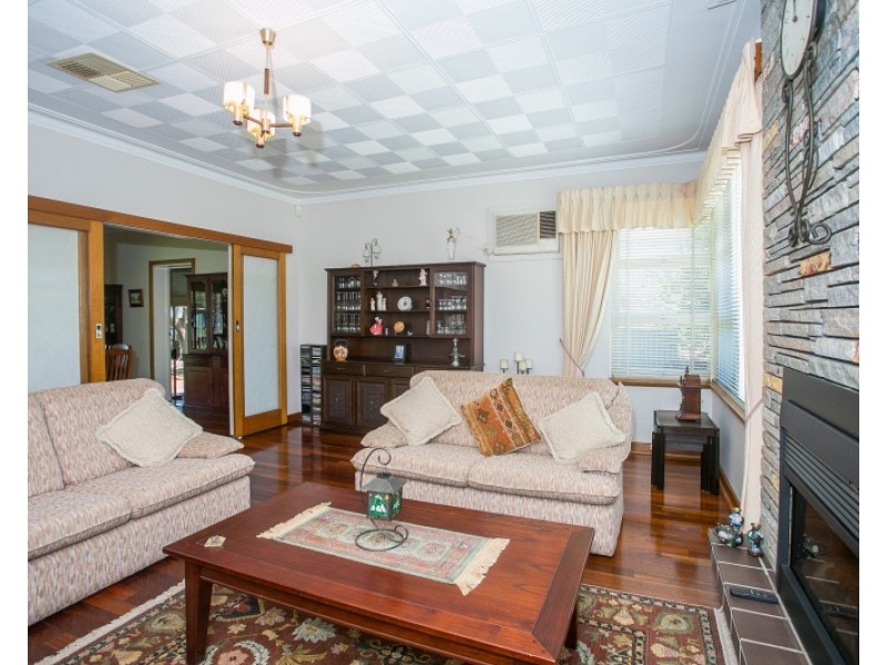 214 Oakover Road, Middle Swan WA 6056