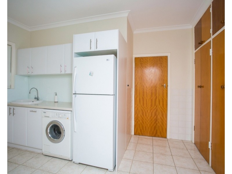 214 Oakover Road, Middle Swan WA 6056