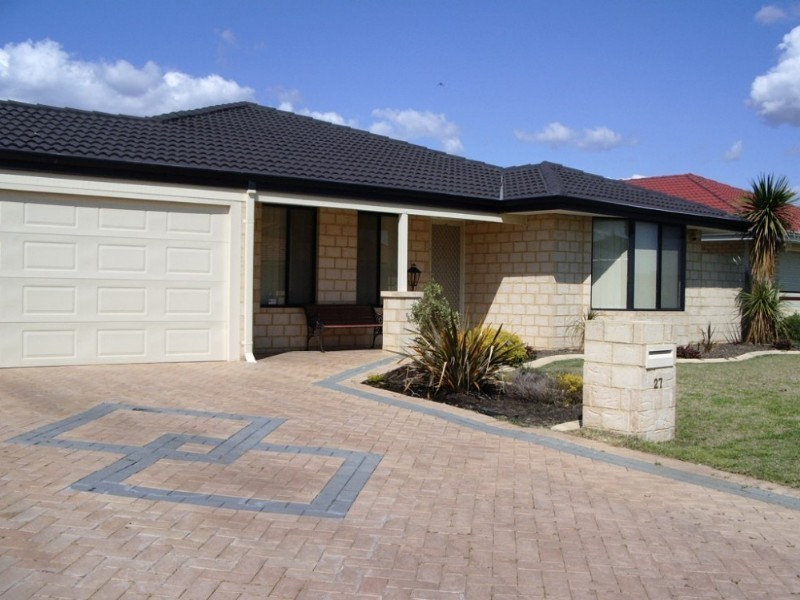 27 Bildjar Close, South Guildford WA 6055