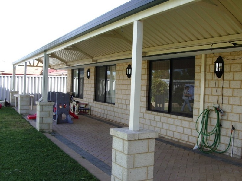 27 Bildjar Close, South Guildford WA 6055