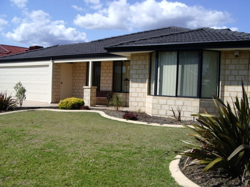 27 Bildjar Close, South Guildford WA 6055